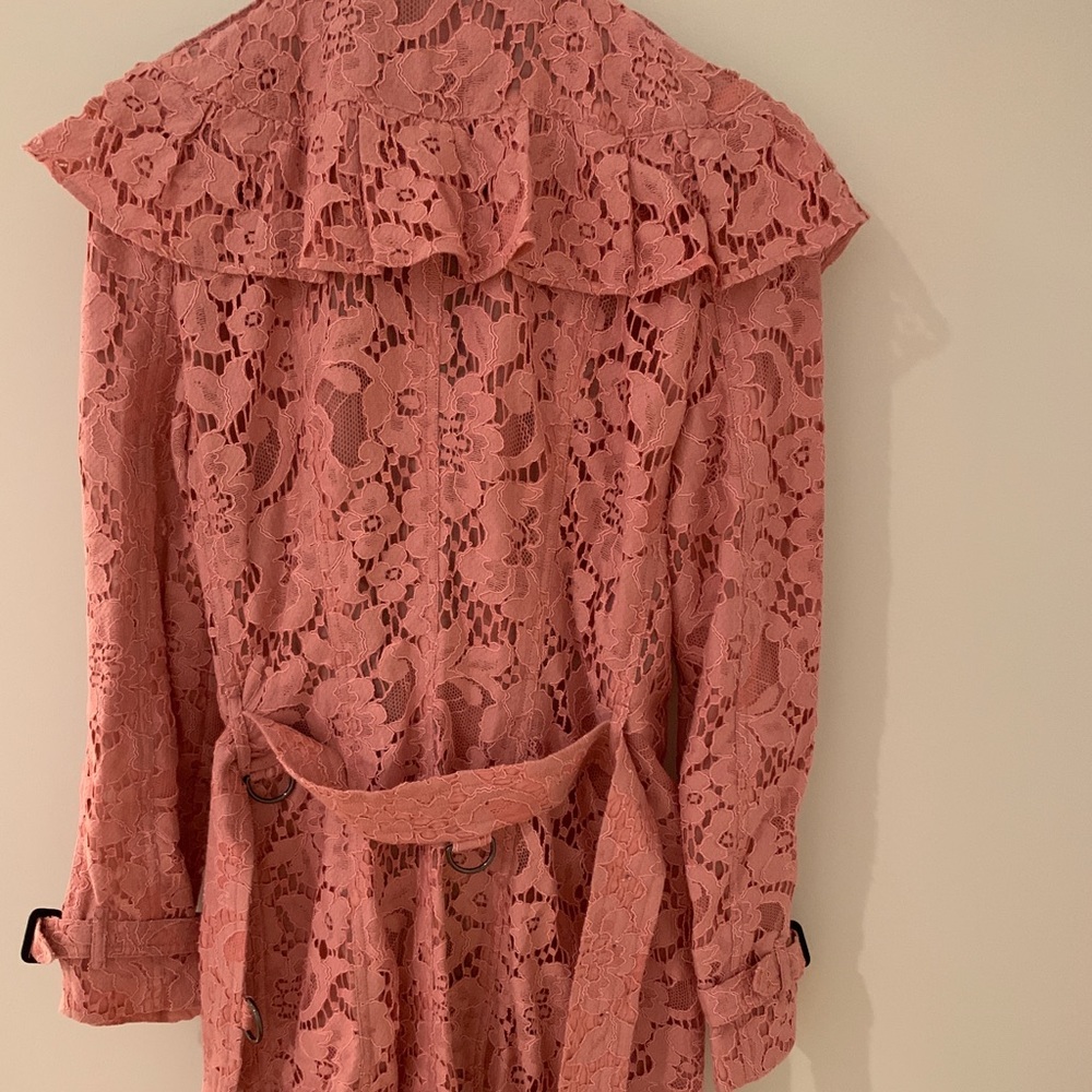 Burberry pink lace trench coat. - Picture 3 of 4